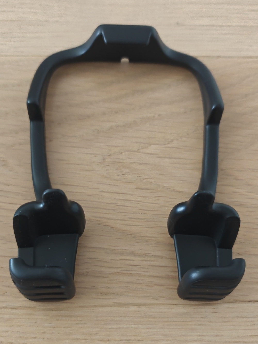 Universal Black Tablet/Phone Headrest Mount Stand